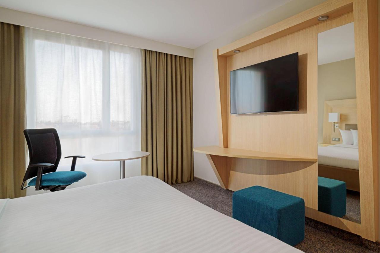 Готель Courtyard By Marriott Paris La Defense West - Colombes Коломб Екстер'єр фото