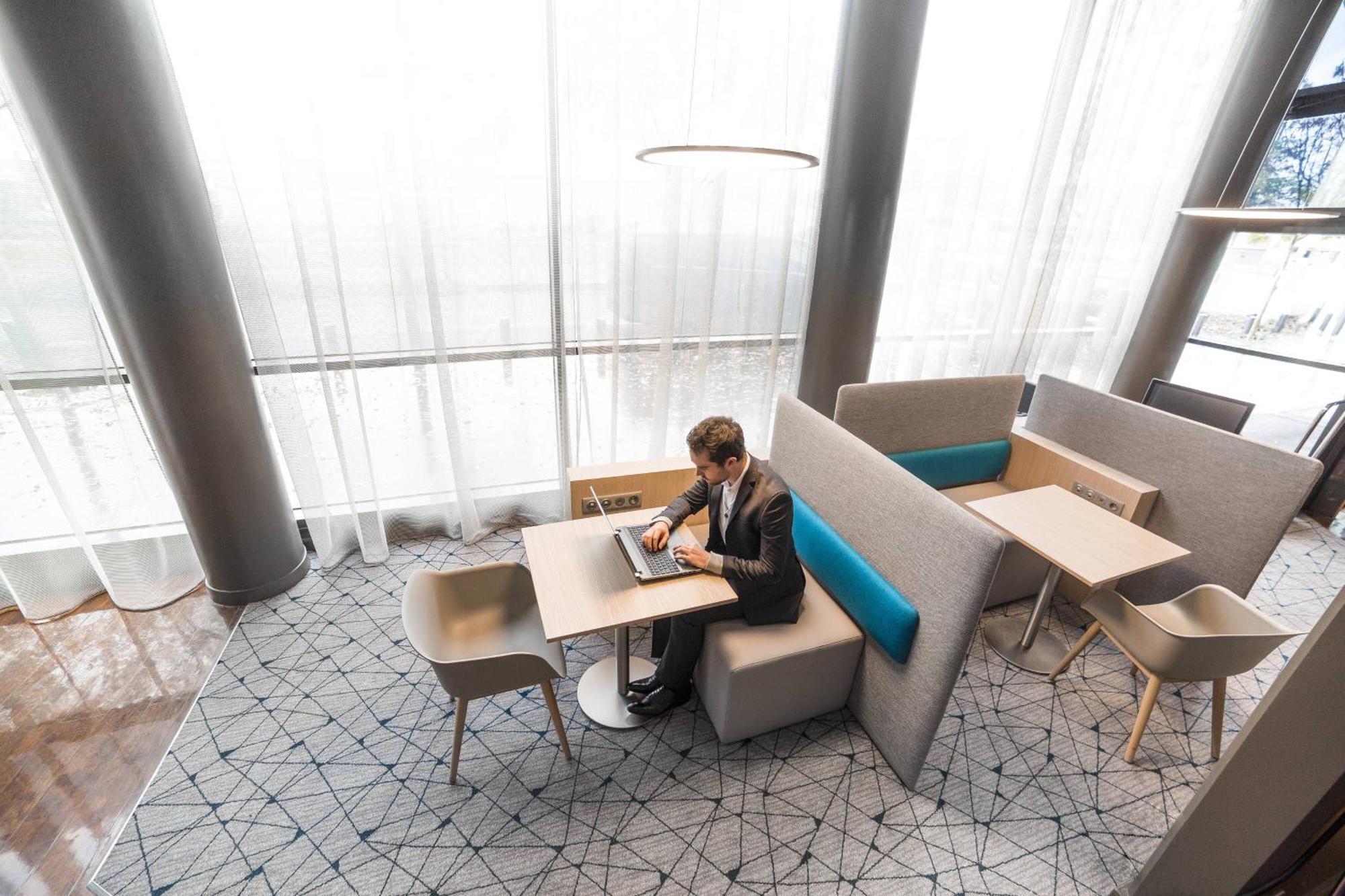 Готель Courtyard By Marriott Paris La Defense West - Colombes Коломб Екстер'єр фото