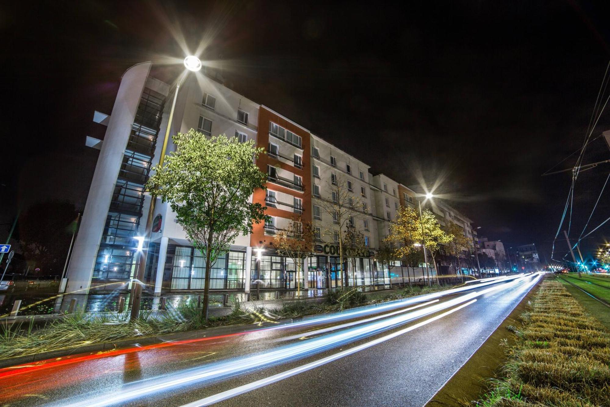 Готель Courtyard By Marriott Paris La Defense West - Colombes Коломб Екстер'єр фото