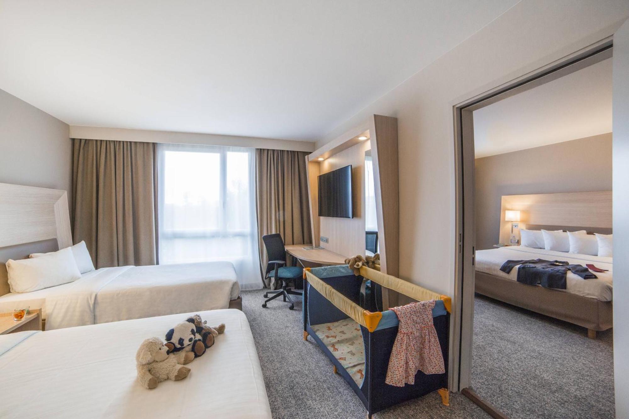 Готель Courtyard By Marriott Paris La Defense West - Colombes Коломб Екстер'єр фото